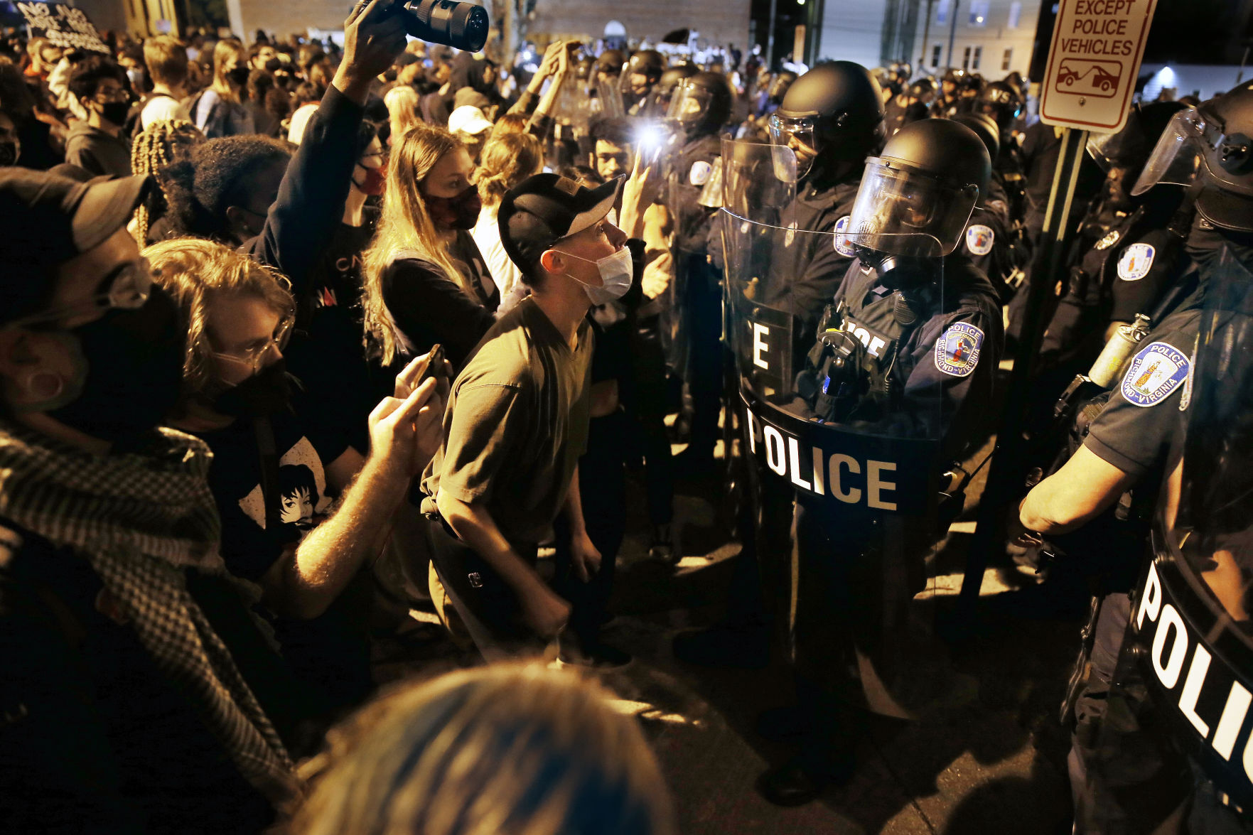20200924_MET_PROTEST_JW17